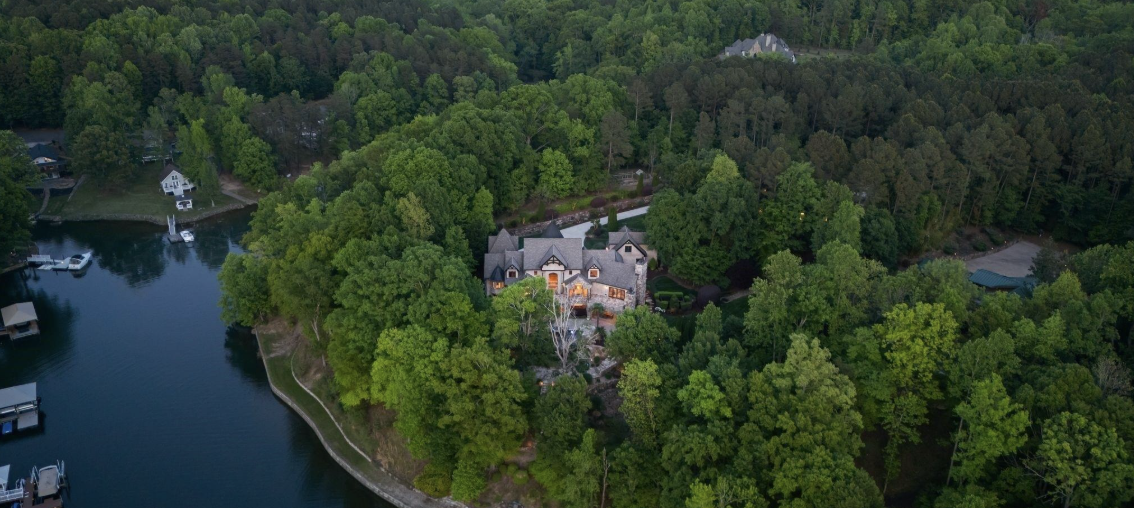 Terrell, North Carolina lakeside and neighborhood view